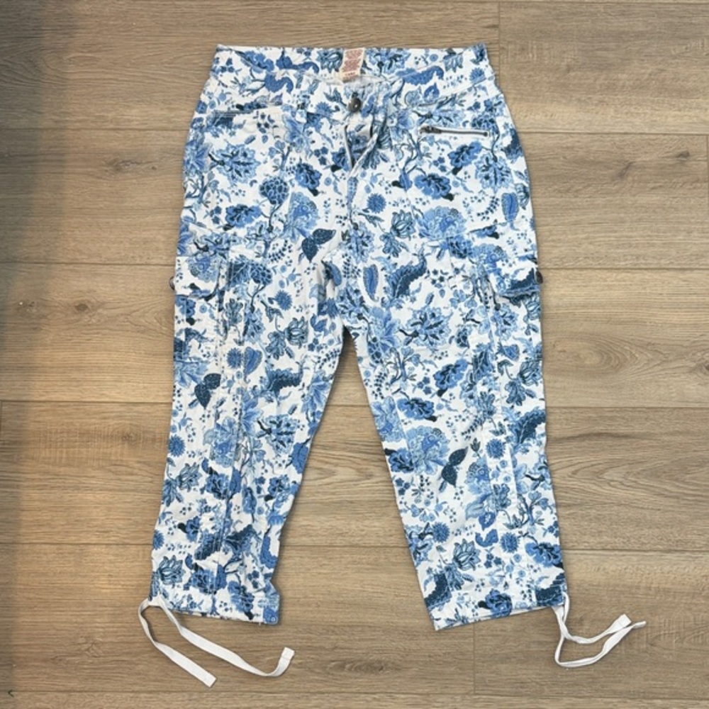 Vintage Y2K Faded Glory Blue Floral Capri Pants